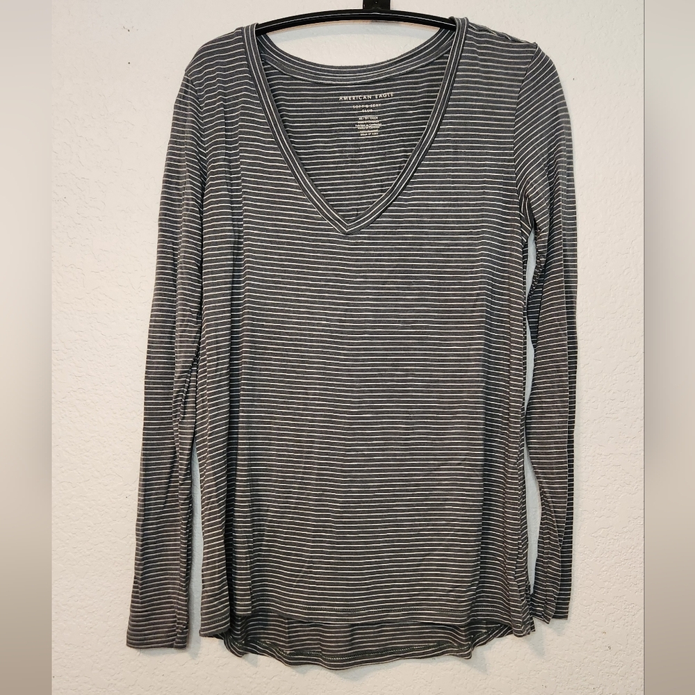 American Eagle Soft & Sexy Slub Long Sleeve Gray & White Stripe Top,‎ Size XS